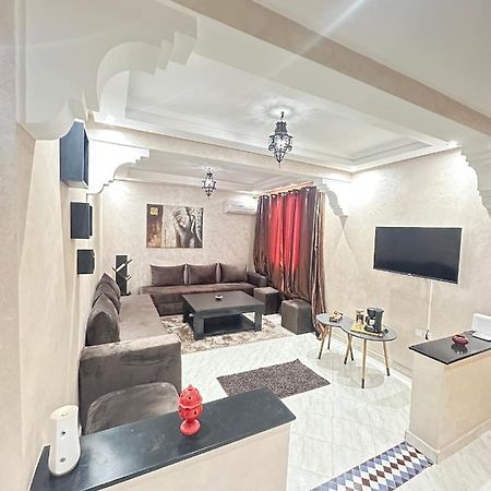 Modern Gueliz 2 Bedroom Apartment Marakeş Dış mekan fotoğraf